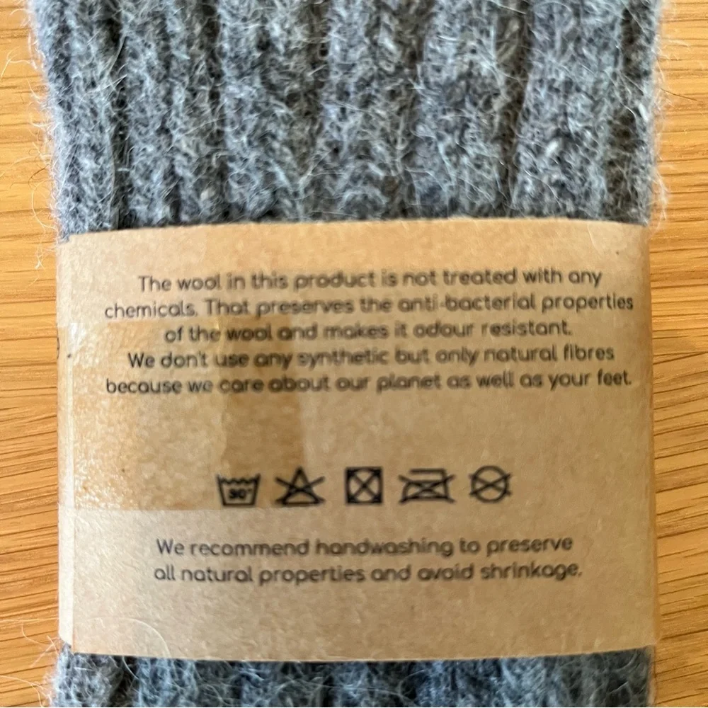NWT Hand Warmers Pure Wool and Alpaca in Gray